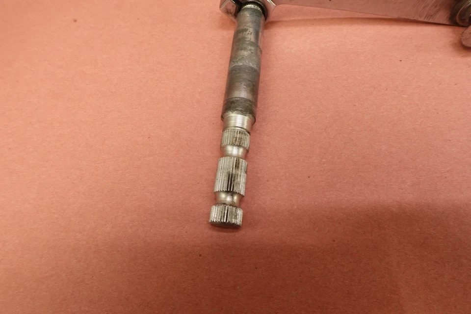 2000-2006 Harley Davidson FLTRI Road Glide SHIFTER LINKAGE ARM LINK - Image 2 of 4