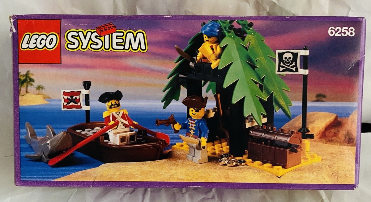 LEGO Pirates: 6258 Smuggler's Shanty New Sealed Damaged Box Free