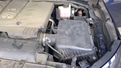 Used Air Cleaner Assembly fits: 2016 Infiniti QX80  Grade A
