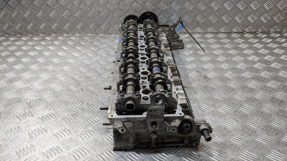 BMW 6 SERIES F06 CYLINDER HEAD & CAMSHAFTS 3.0 N57D30B DIESEL 2014 - Image 4 of 4