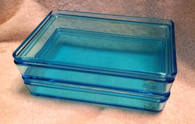 Design Award: 2 Holmegaard Thur Medium Boxes by Rauff & Moldrup Red Dot Winner