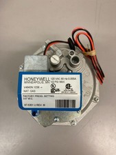 Honeywell V4943N 1038 Diaphragm Gas Valve - 1 1/2"Npt 120V 3.5”wc