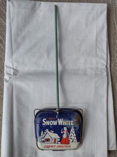 ANTIQUE SNOW WHITE METAL TOY SWEEPER NORSTAR CORPORATION NY MADE IN USA
