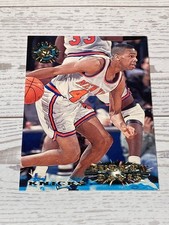 1996 Topps Hubert Davis #206 New York Knicks Basketball Card