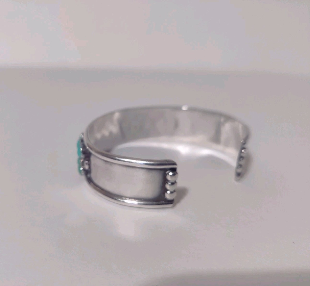 Vtg B Natewa Zuni Sterling Silver Petit Point Turquoise Cluster Cuff Bracelet View 5