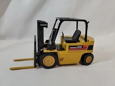 Daewoo D25S Lift Truck Forklift 1:20 Scale Diecast Metal New Clover Toys