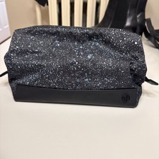 LuLuLemon Everywhere Kit Cosmetic Bag Toiletry Travel w/ 3oz Fresher Bag