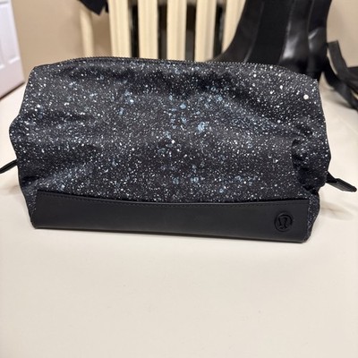 LuLuLemon Everywhere Kit Cosmetic Bag Toiletry Travel w/ 3oz Fresher Bag