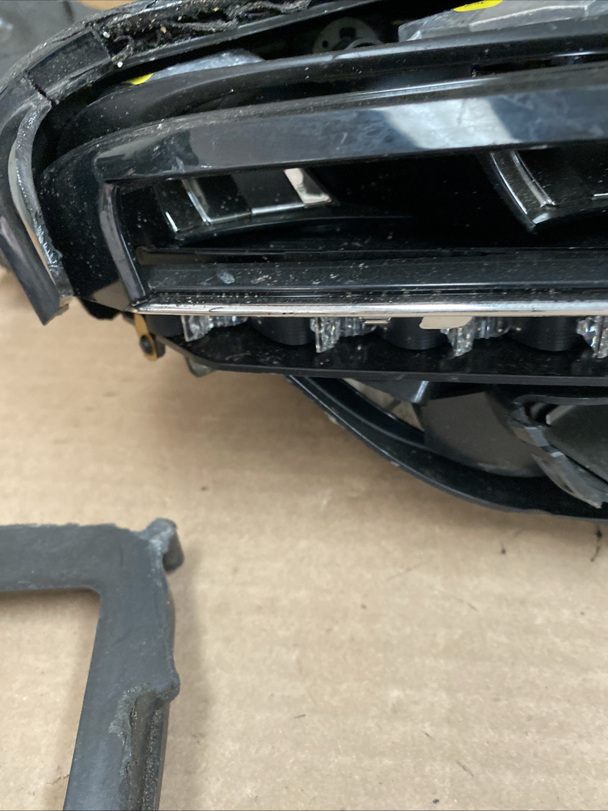 2014 2015 AUDI R8 HEADLIGHT Lamp RIGHT PASSENGER Damage Oem  *PART ONLY* 6425