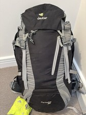 DEUTER FUTURA 32 Air Comfort Rucksack / Backpack - Blue & Grey + rain cover