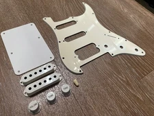 Genuine Fender vintage Pickguard from 90’s, HSS Strat, 11-Hole white + more