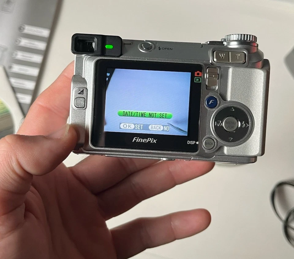 Fujifilm FinePix E550 6.3MP-4x Optical Zoom Digital Camera (No Memory Card) - Image 2 of 4