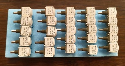 25x NEW Vishay 25K Audio Taper Potentiometer w/ Switch PHM7X Panel Mount NOS
