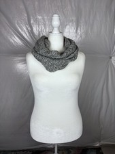 Betsey Johnson Silver/Gray Knit Infinity Scarf w/ Pearls   Excellent Pre-Owned