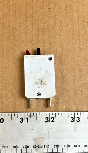 Disyuntor E-T-A 8A, 28V, 127-P10-H-KF - Imagen 2 de 5