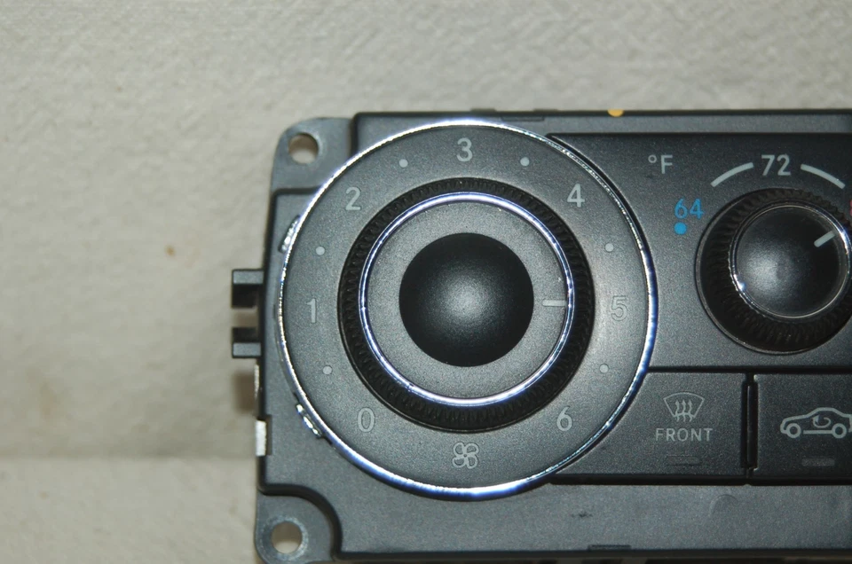 06 MERCEDES BENZ C230 C280 CLIMATE CONTROL PANEL TEMPERATURE UNIT HVAC OEM C1B10 - Image 4 of 4