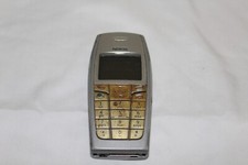 Nokia Model 6015I Broken for Parts 
