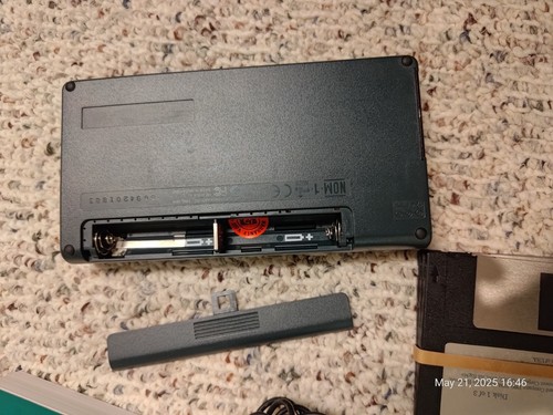 Hewlett Packard HP 200LX 4MB RAM PDA Palmtop PC w power adapter floppies cables - Photo 7 sur 24