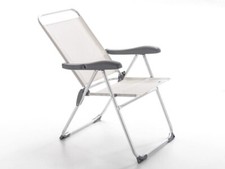 Poltroncina pieghevole Tahiti braccioli struttura alluminio tub. 22 mm bianco