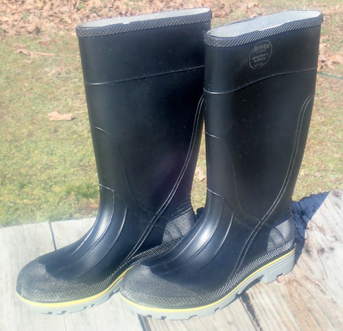 caustic resistant boots