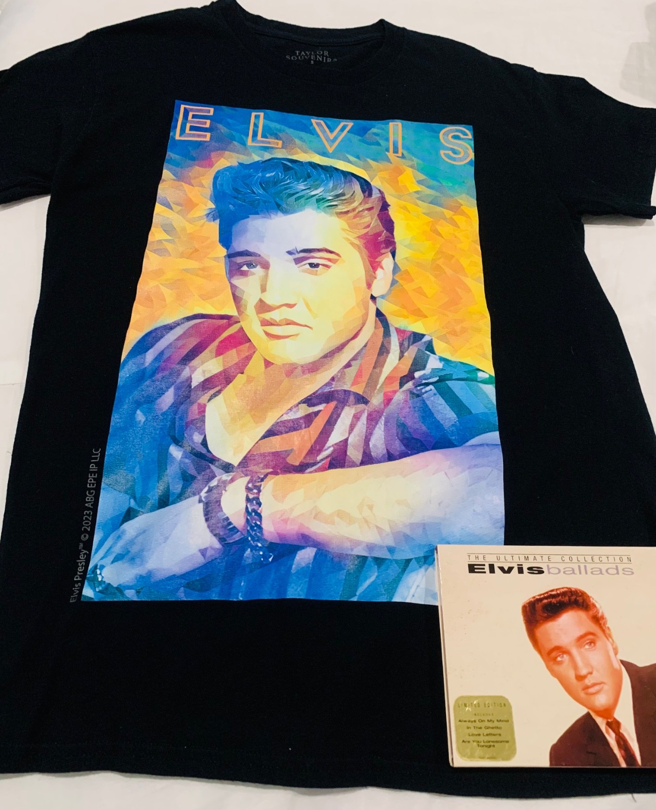Elvis Presley T shirt with  CD
