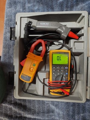 Fluke 789 ProcessMeter, i410 Amp Clamp, 80T ir Temperture probe & C100 Hard case
