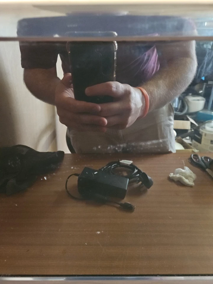 Acer Lcd Computer Monitor/TV F-19 FERRARI Limited Edition 19" Working - Image 4 of 4