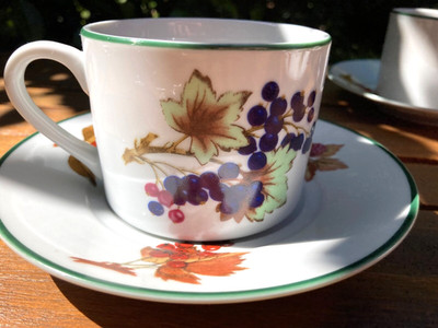 4er Set Vintage Royal Worcester Evesham Vale Tee-/Kaffeetassen & Untertassen Obst NEUWERTIG