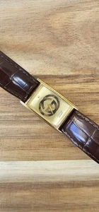 Montre unique Gucci 2600M 17J Swiss GP tank pour femme 21 mm 7 1/4"