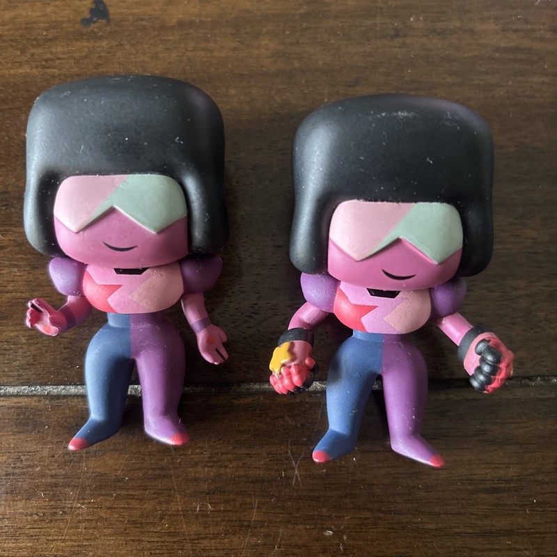 Garnet & Garnet W/ Gauntlets Funko Mystery Minis Steven Universe 2016