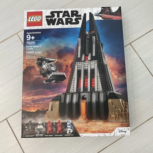 LEGO 75251 Star Wars Darth Vader's Castle Set - NEW