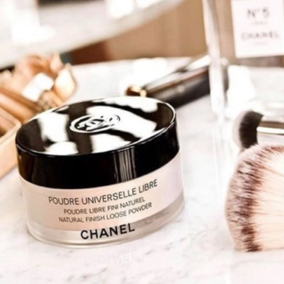 Polvo Suelto CHANEL #30 Poudre Universelle Libre Acabado Natural 30 g x 2 piezas Foto 4 de 4