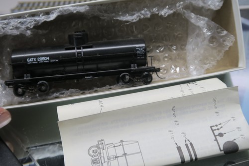 RED CABOOSE HO SCALE RC-3001-3 UNION UTLX 85338 TYPE 103 W 10K TANK CAR W/KD'S! - Picture 22 of 24