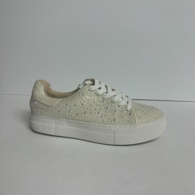Betsey Johnson Womens Suton Sneaker Pearl Size M