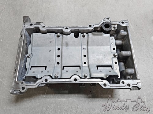 2004-2016 3.0L 3.6L GM OIL PAN 12636673 - Picture 4 of 9