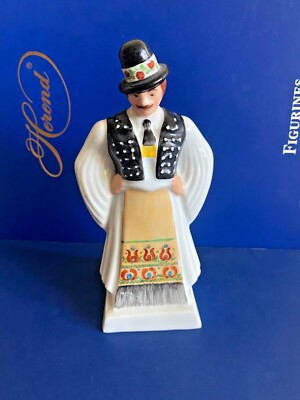 HEREND PORCELAIN HANDPAINTED BRIDEGROOM FIGURINE 5401 (WEDDING SERIES)