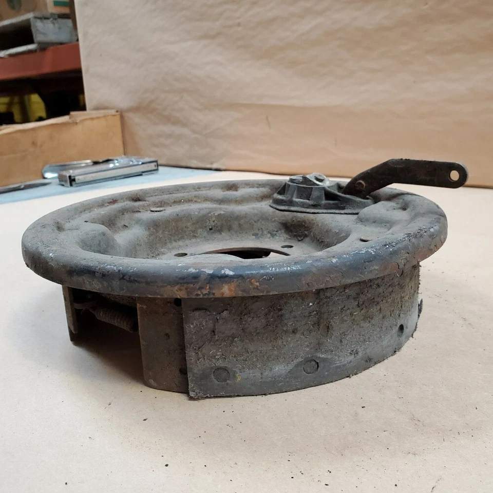 Conjunto de placa de respaldo de freno trasero izquierdo original MG MGC 64276432 OEM Foto 4 de 4