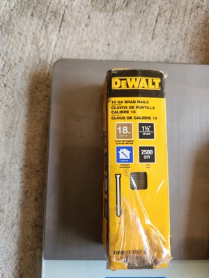 2500pc DeWalt DBN18150 1-1/2'' 18 Gauge Heavy-Duty Brad Nails, Pack of