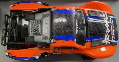 Traxxas Slash Short Course RC Car [KA2246-R00] with VXL-3s Motor