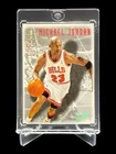 1996/97 Fleer Ultra MICHAEL JORDAN “ULTRA EFFORT” FOIL SP INSERT CHICAGO BULLS