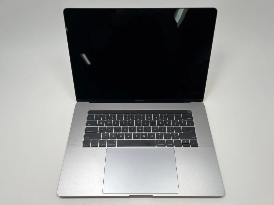 MacBook Pro (2017) 15" – Intel Core i7 3.1GHz – 16GB RAM 512GB SSD – Radeon 560 - Image 3 of 4