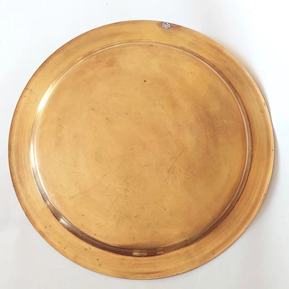 Bandeja de latón de Oriente Medio grabado caligráfico geométrico grabado a mano de colección Foto 2 de 4