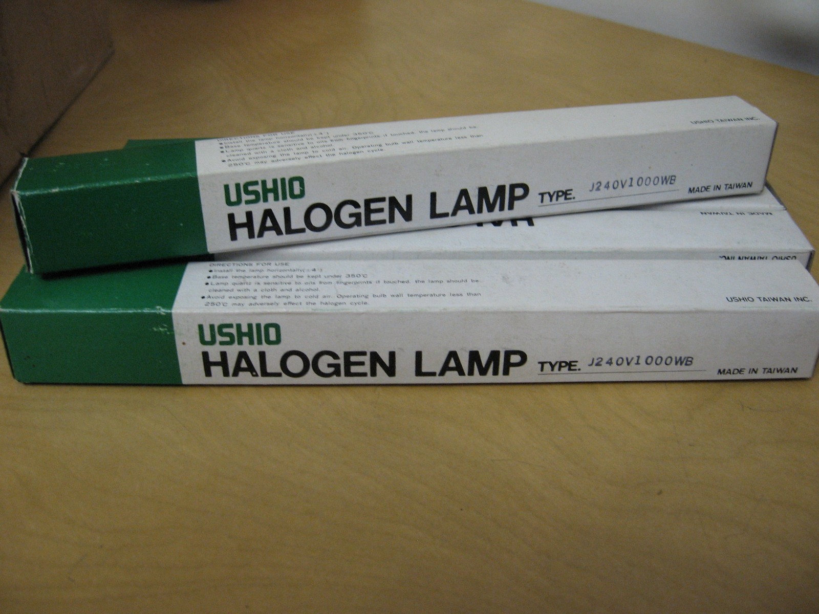 USHIO Quartz Halogen Lamp J240V100WB Double Ended 1000W 2200 Lums Lot of 5