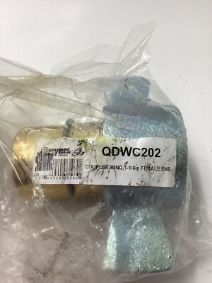 Buyers Female End 1-1/4'' NPT Wing Type Hydraulic Quick Detach Coupler QDWC202