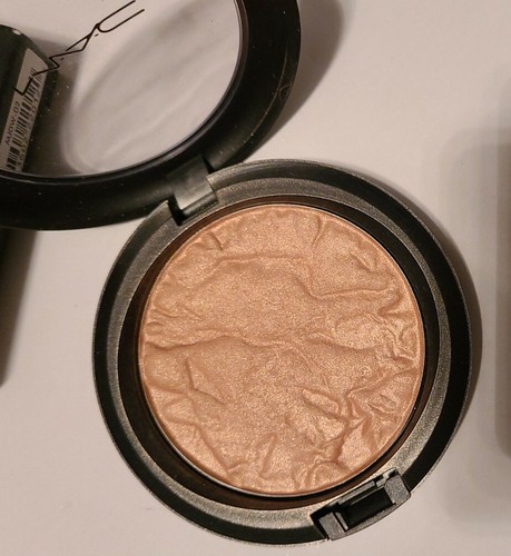 Mac Rose Ole Special Reserve Highlight Powder 10g Limited Edition - Picture 2 of 3