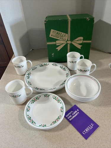 CORELLE " WINTER HOLLY " 16 PC. DINNERWARE BY CORNING