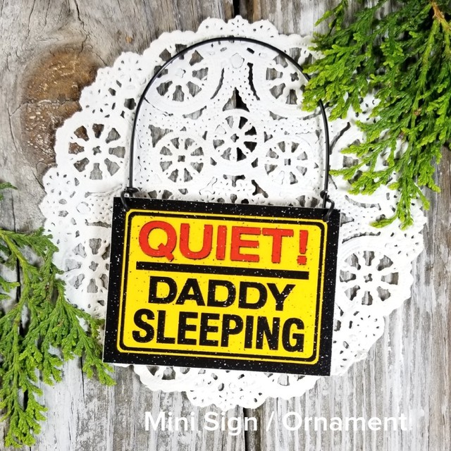 DecoWords Mini Sign Quiet DADDY Sleeping Door Knob Hanger Wood Ornament