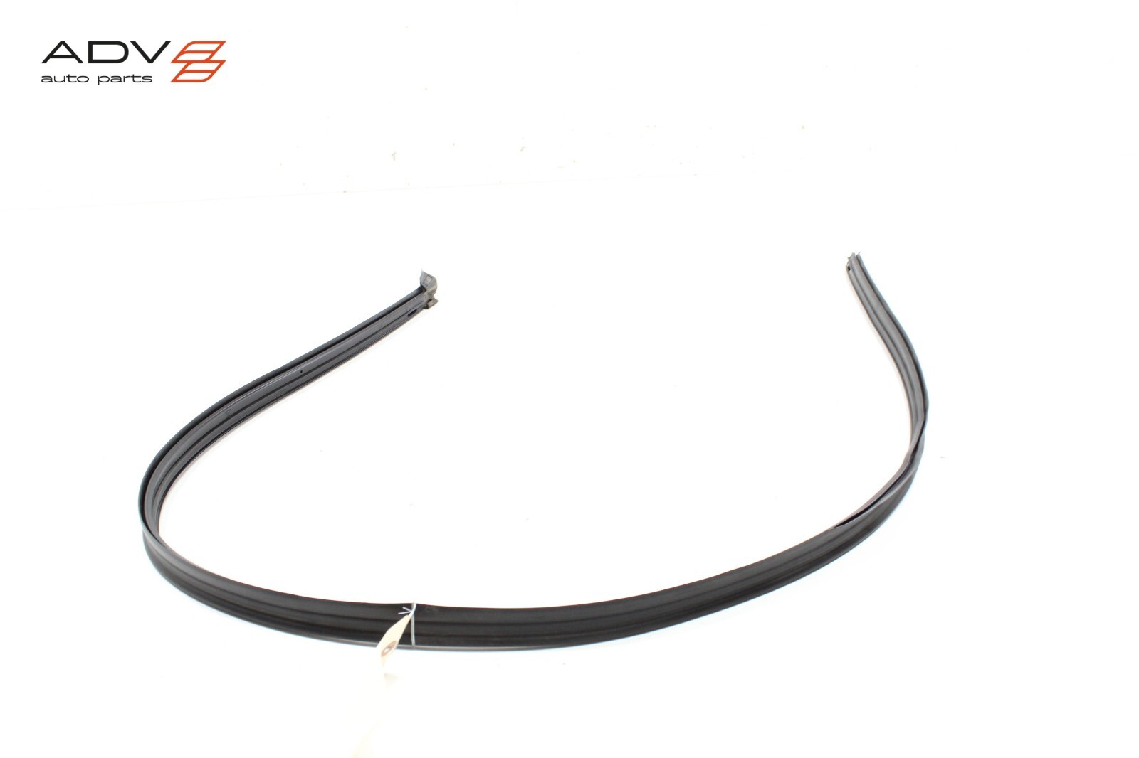 Maserati Levante 2017-2020 Front Right Lower Door side seal P/N 13602