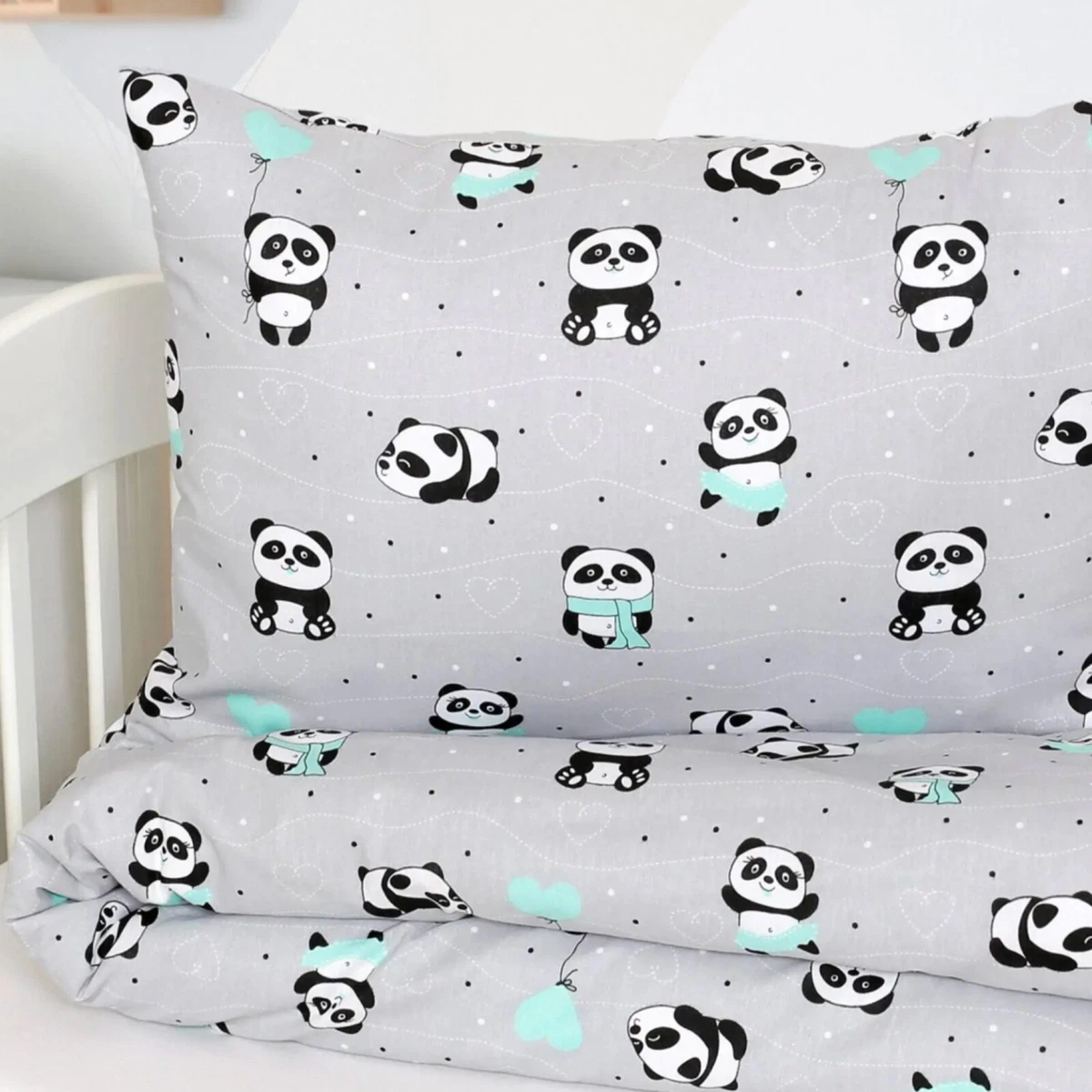 Panda hotsell cot bedding