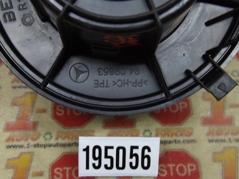 2011-2016 MERCEDES BENZ E350 HVAC BLOWER MOTOR V7771001 OEM - Image 2 of 4